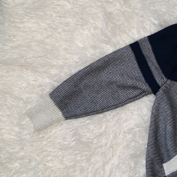 CAT & JACK PULLOVER SWEATER - Picture 2 of 7